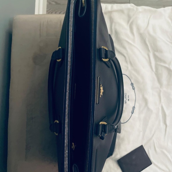 Prada Saffiano Galleria Double Zip Large tote - Picture 4 of 5